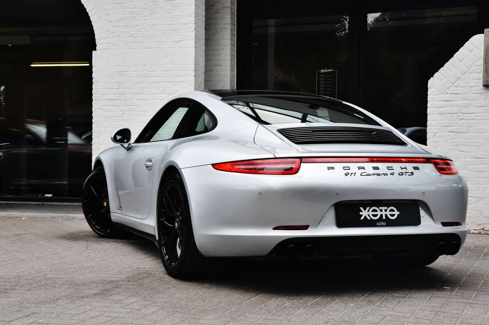 Porsche 911 - 16