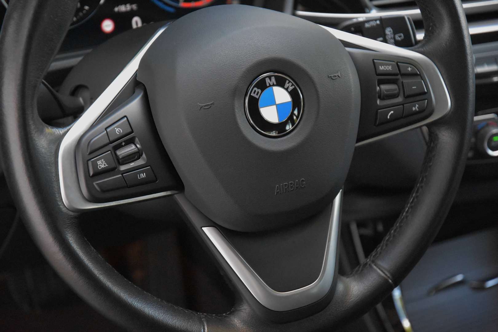 BMW X1 - 11
