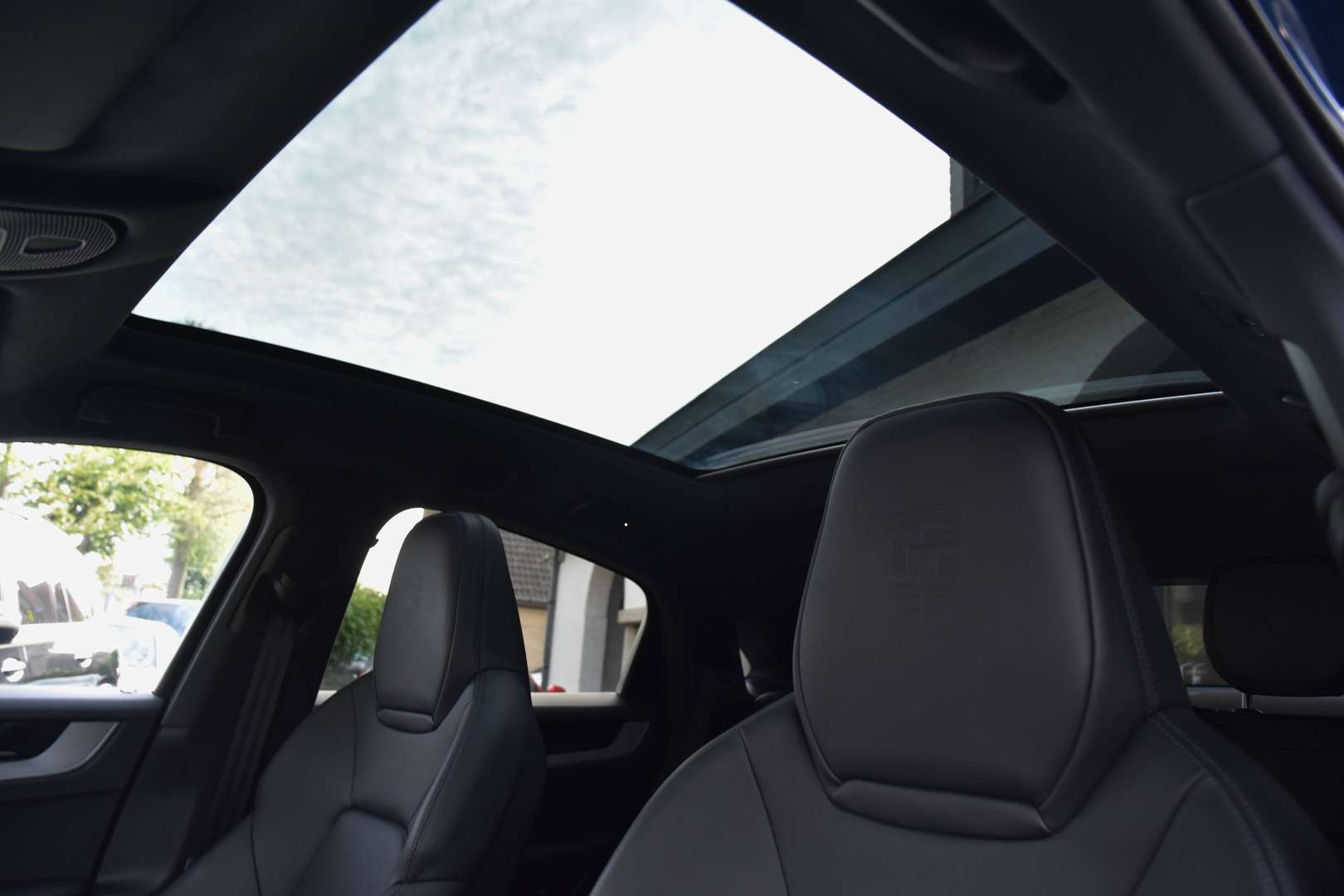 Porsche Cayenne - 15