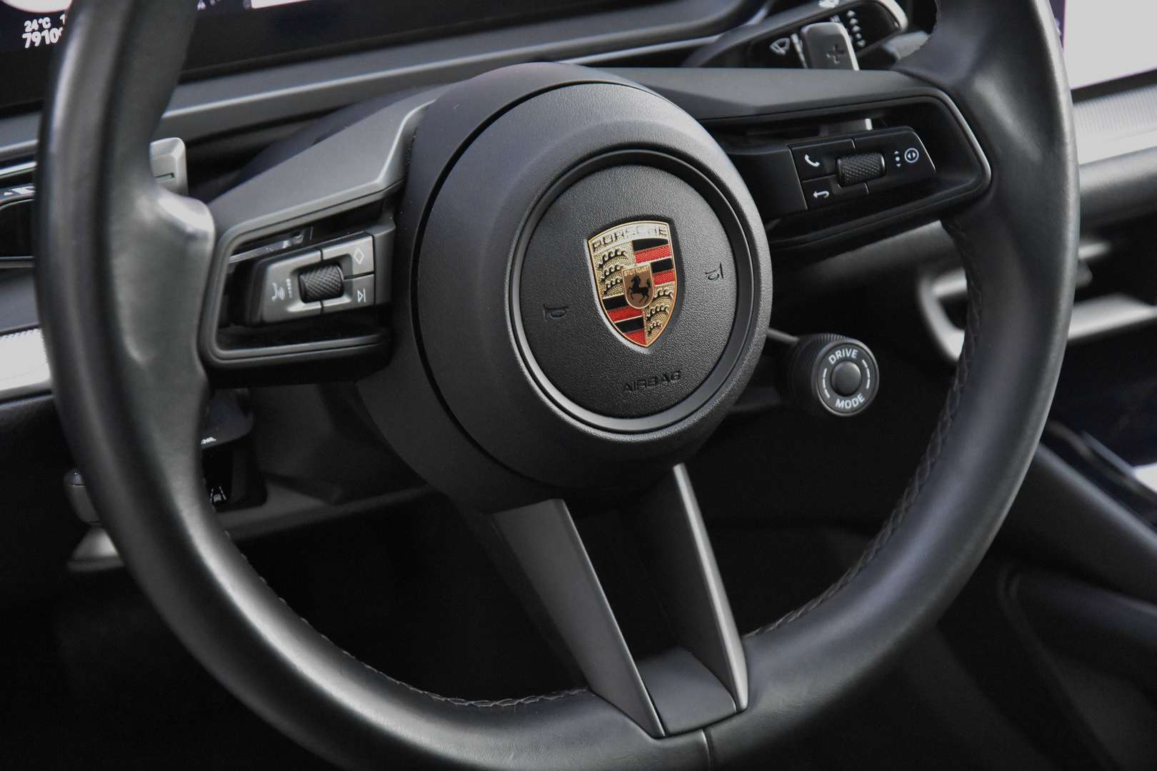 Porsche Cayenne - 11