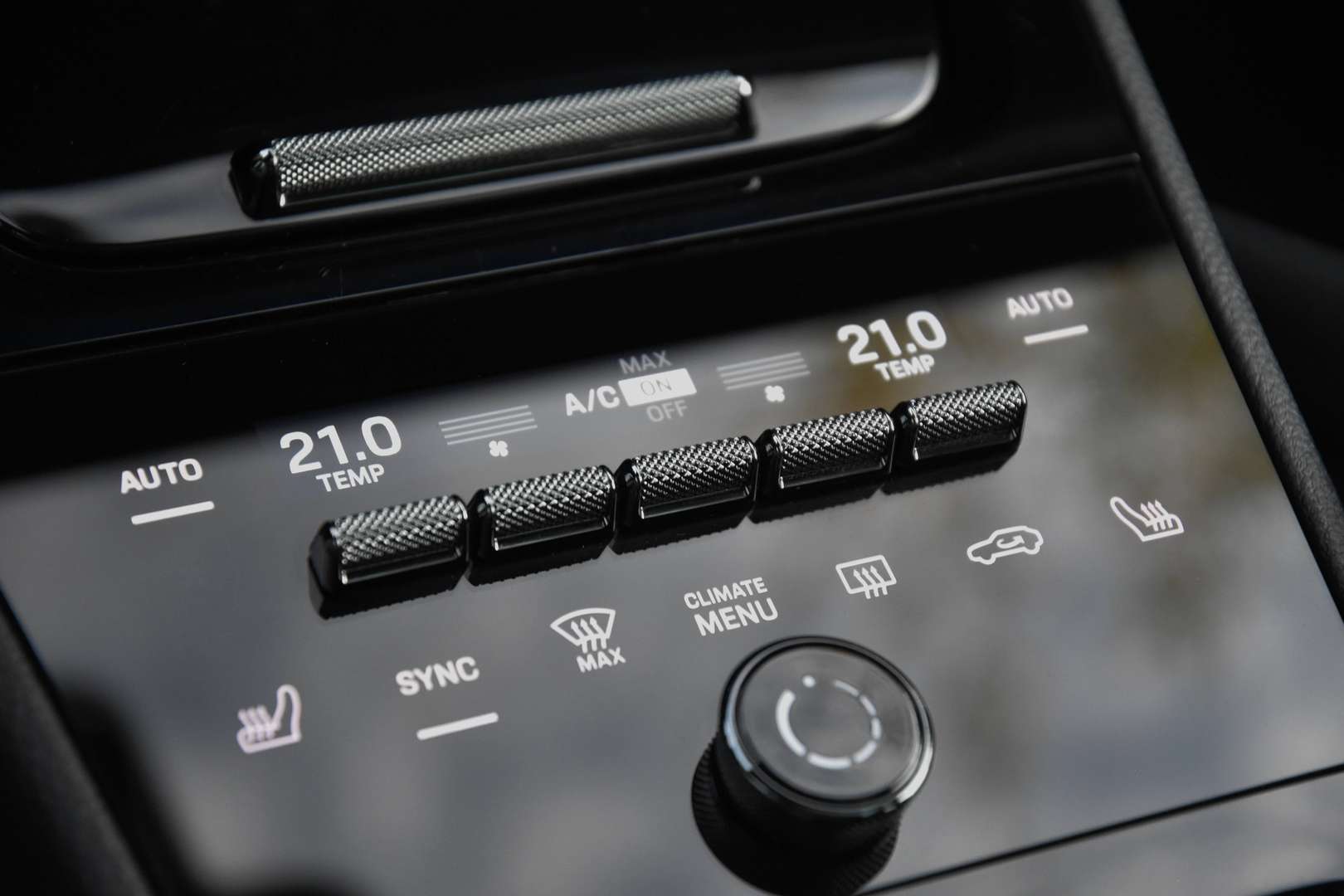 Porsche Cayenne - 28