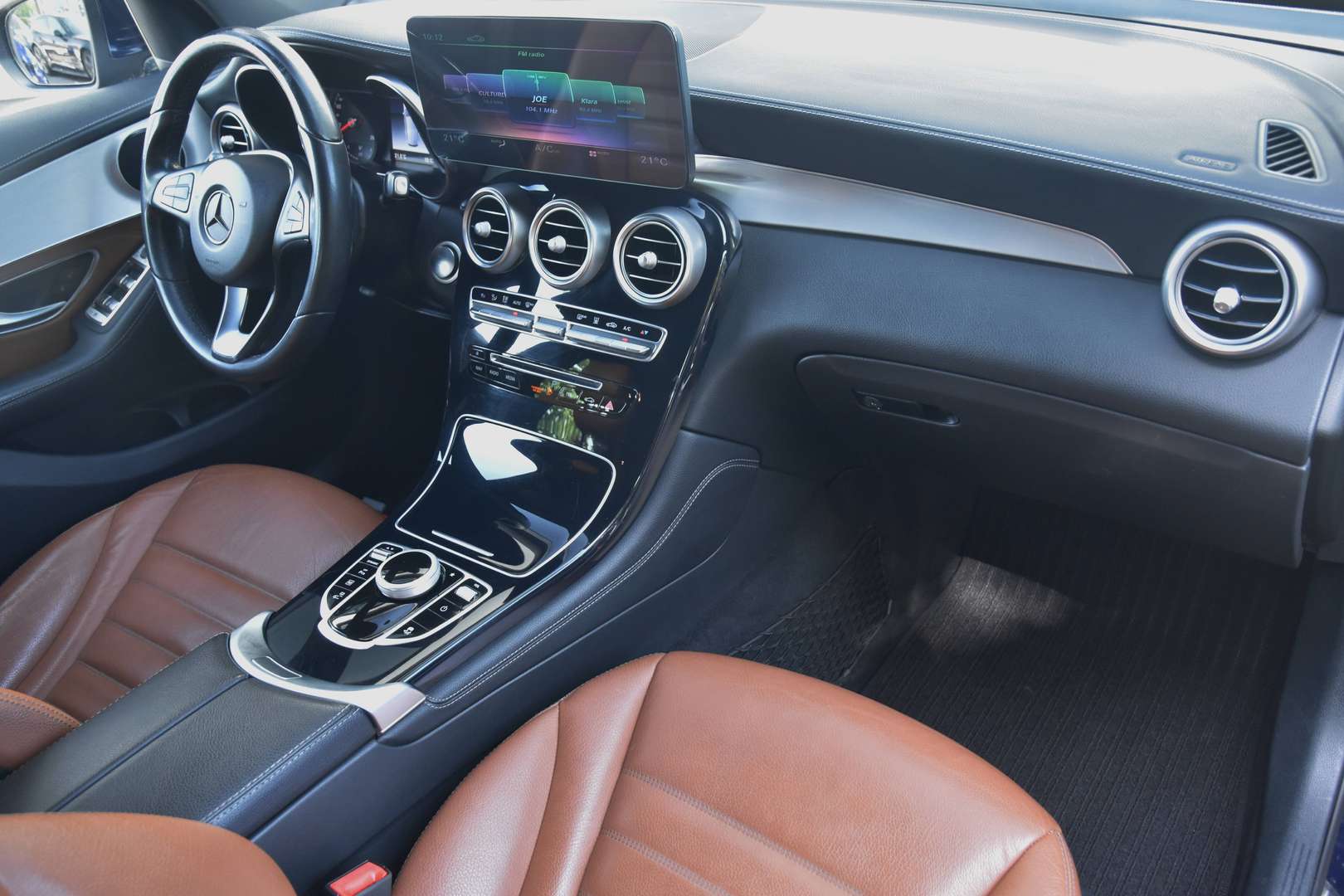 Mercedes-Benz GLC 350 - 13