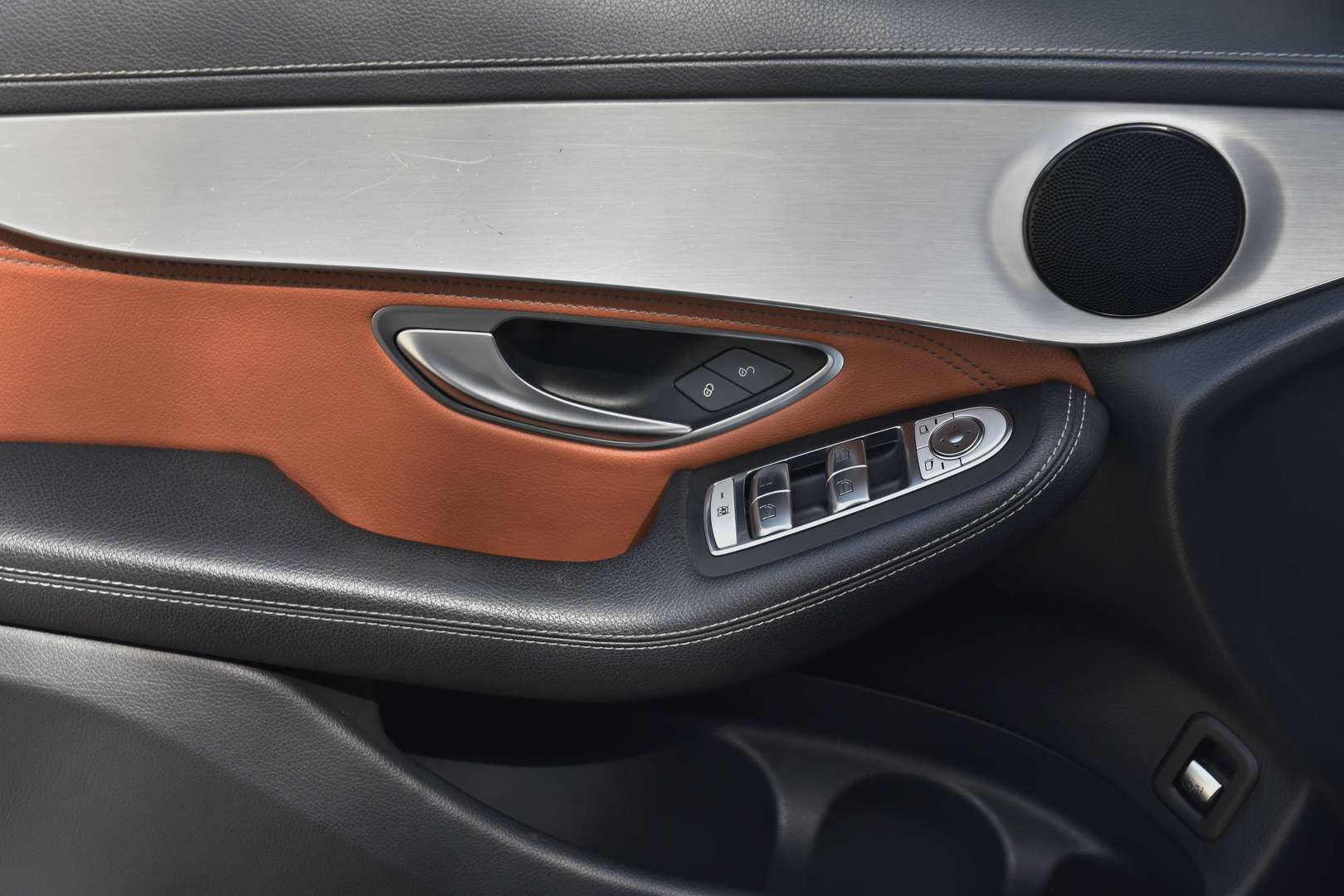 Mercedes-Benz GLC 350 - 21
