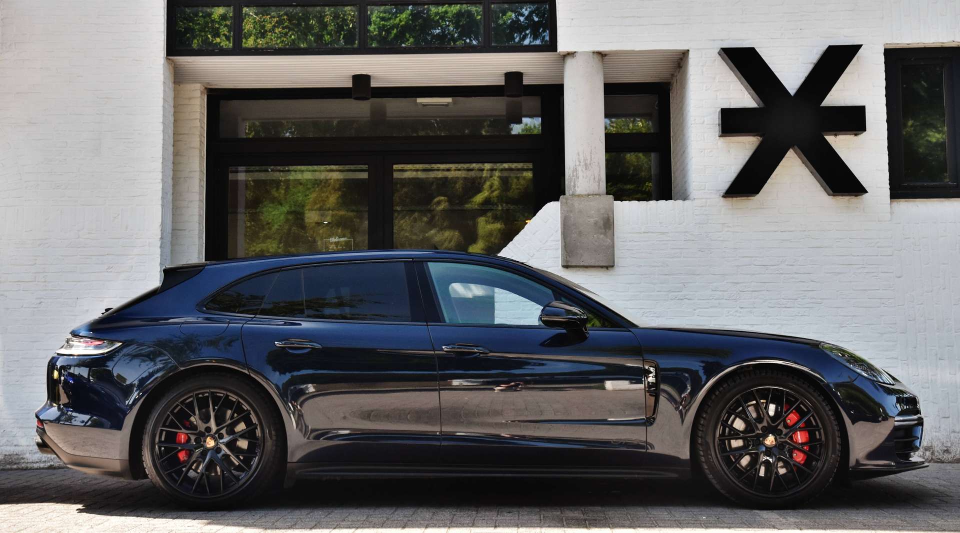 Porsche Panamera - 3