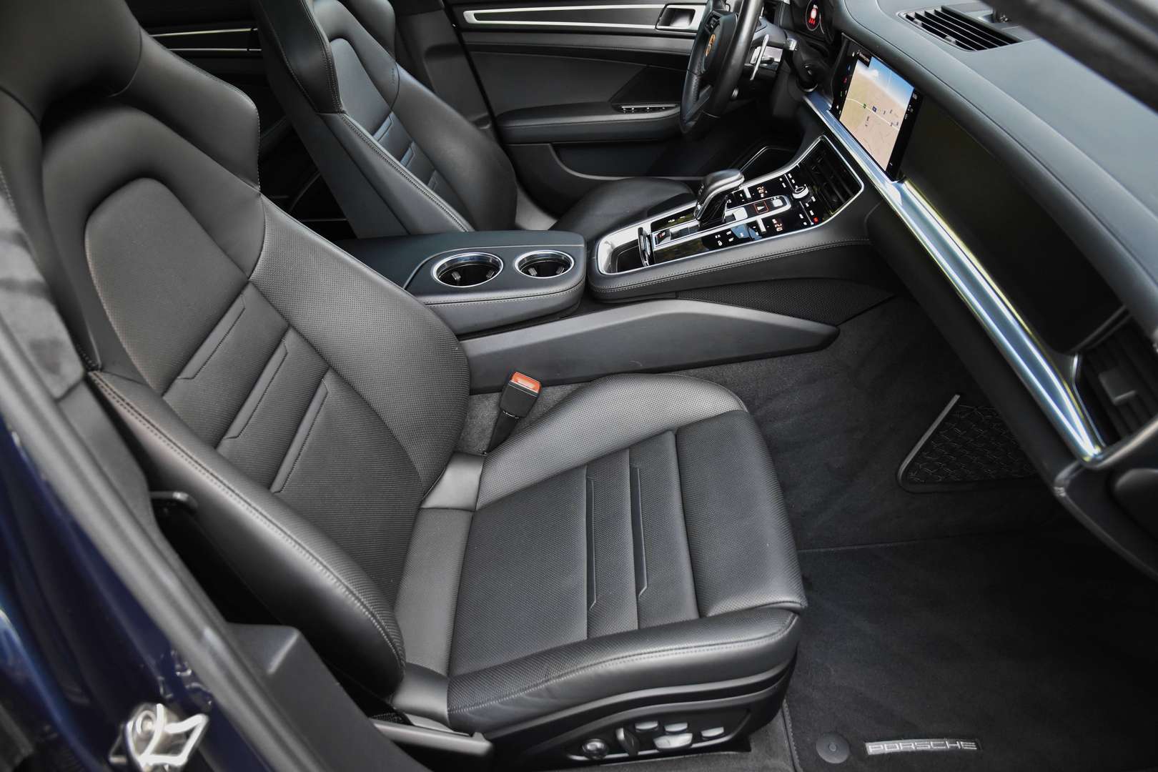 Porsche Panamera - 14