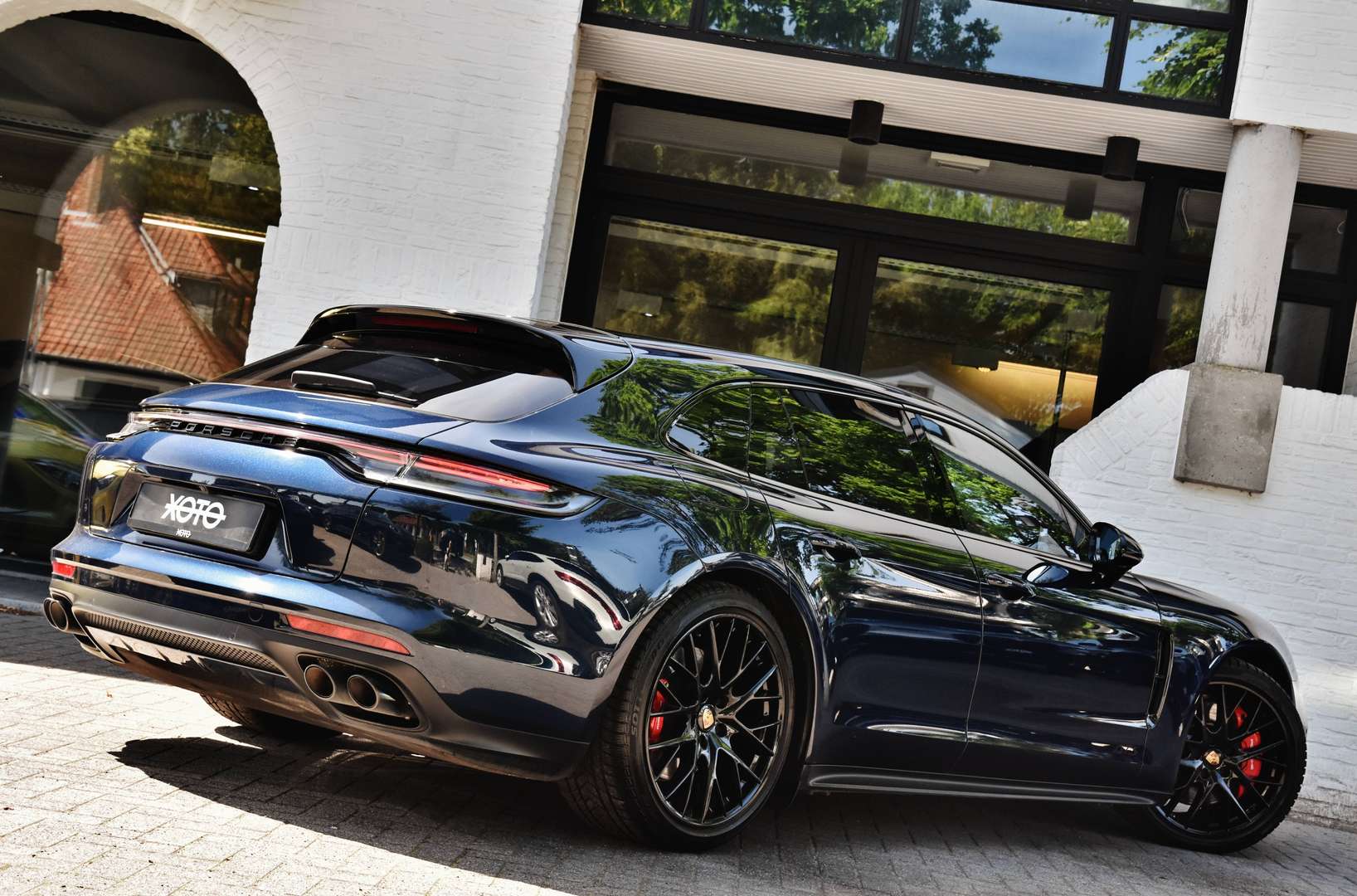 Porsche Panamera - 8