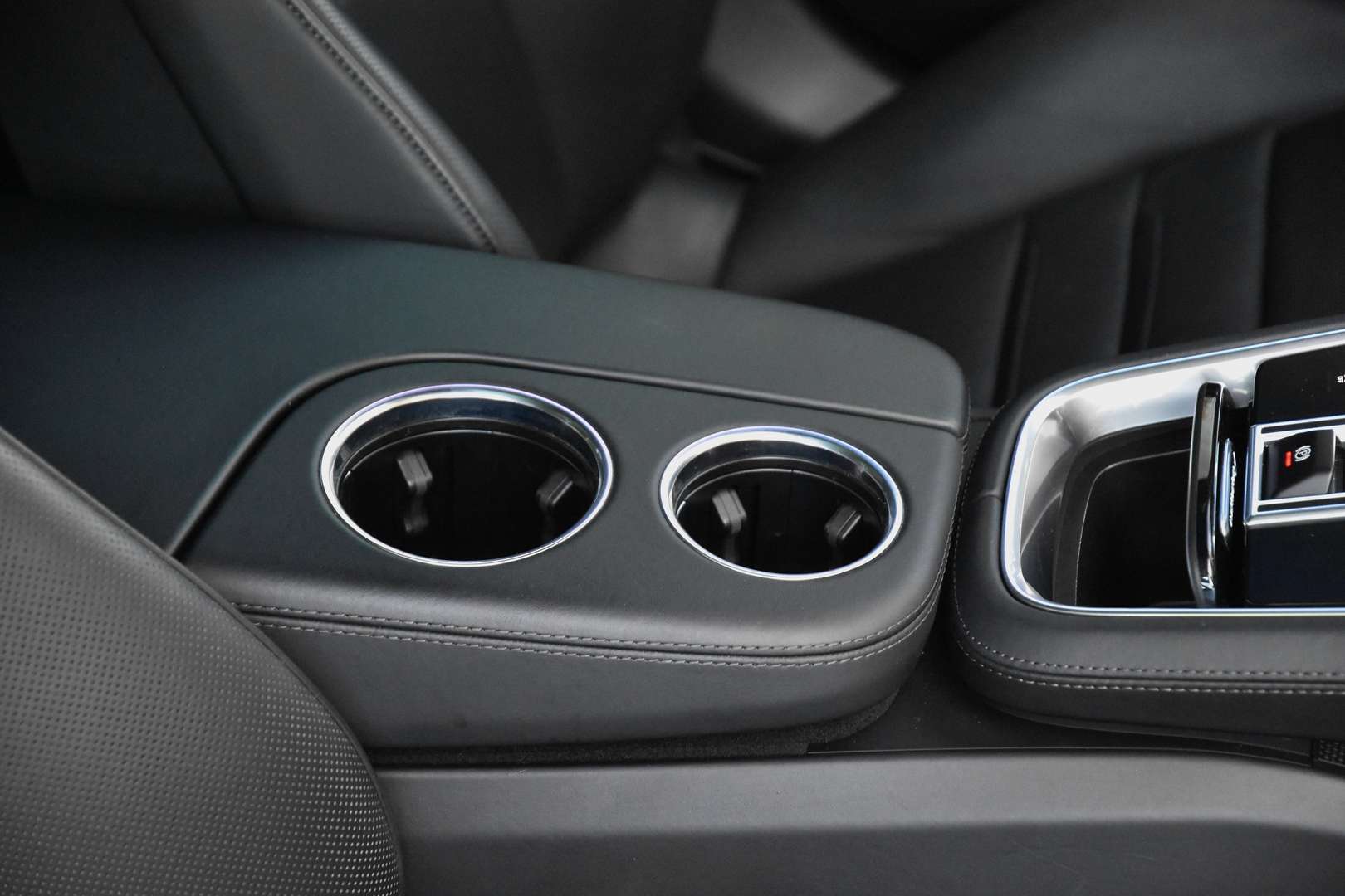 Porsche Panamera - 29