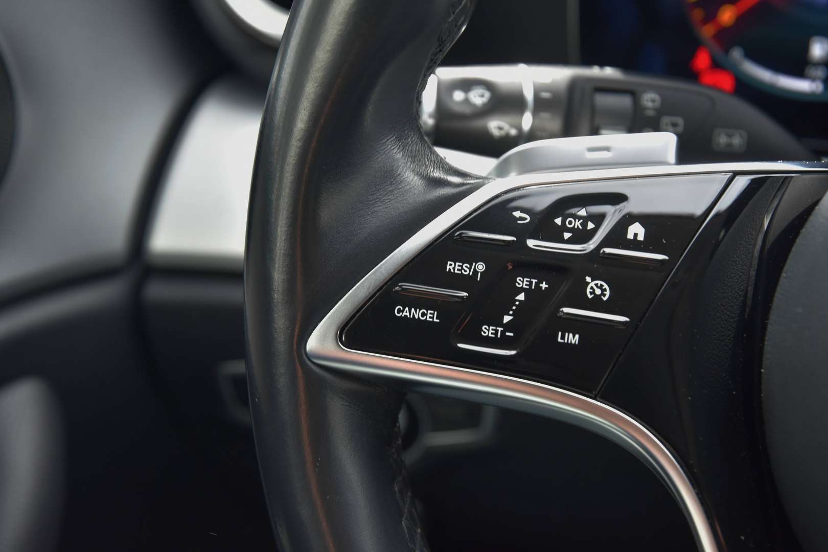 Mercedes-Benz E 300 - 24