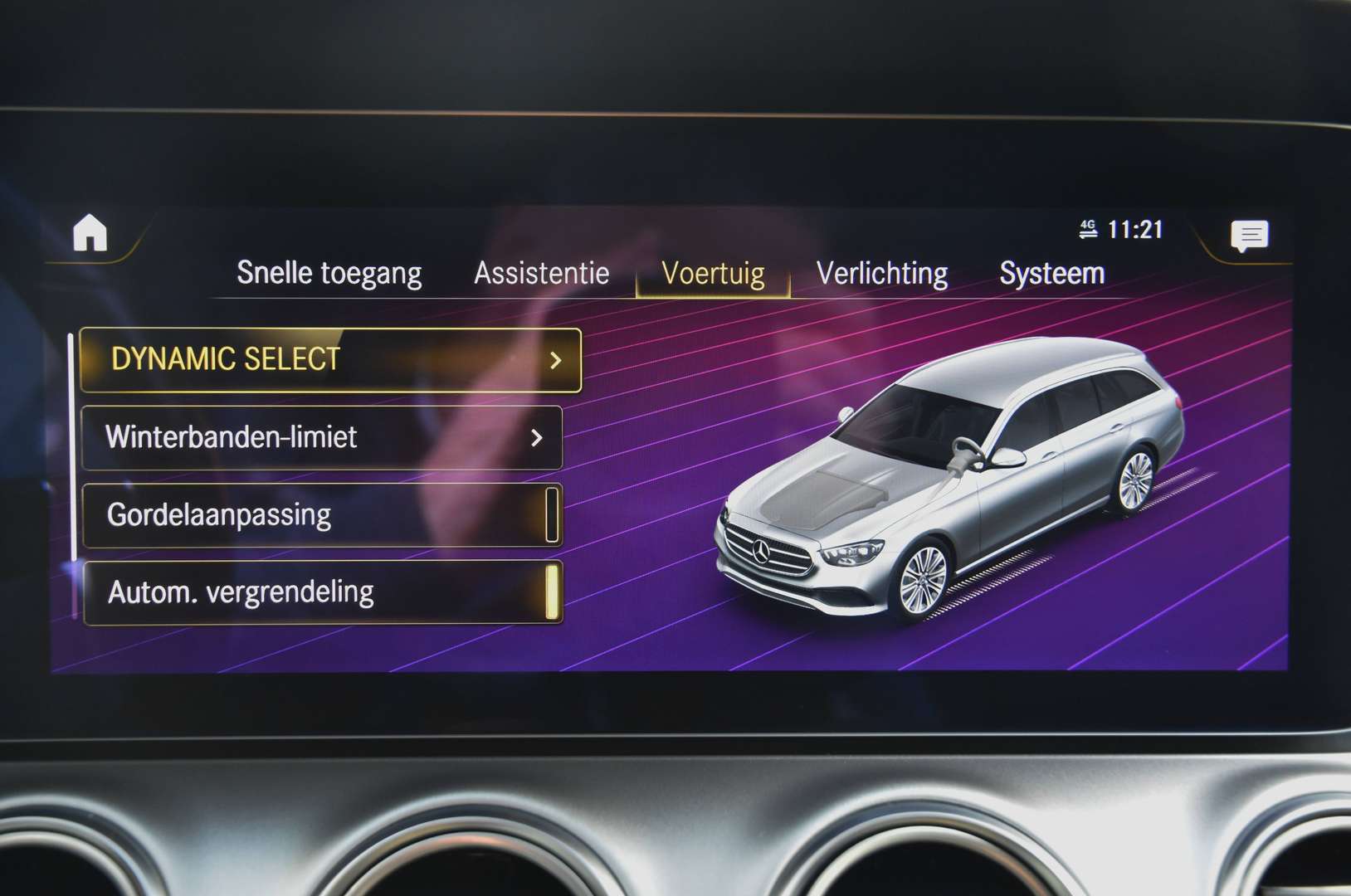 Mercedes-Benz E 300 - 31