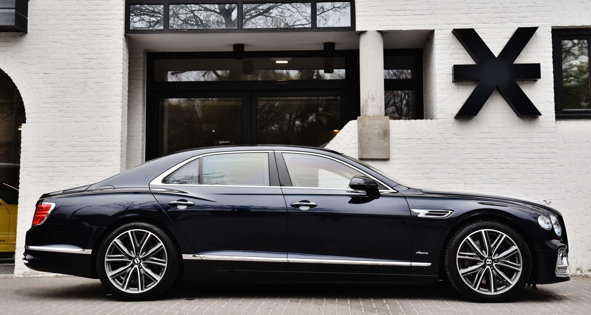 Bentley Flying Spur - 3