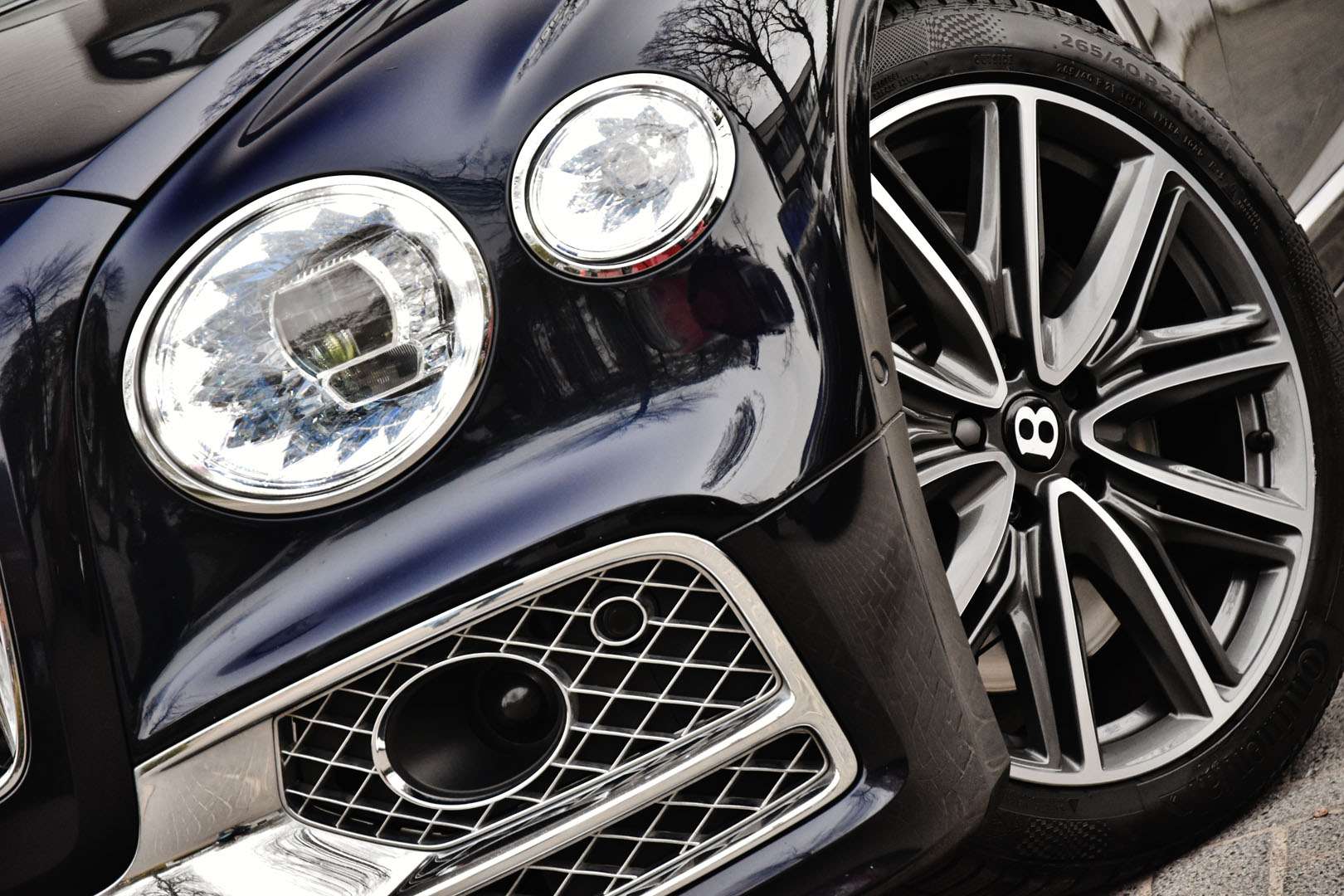 Bentley Flying Spur - 7