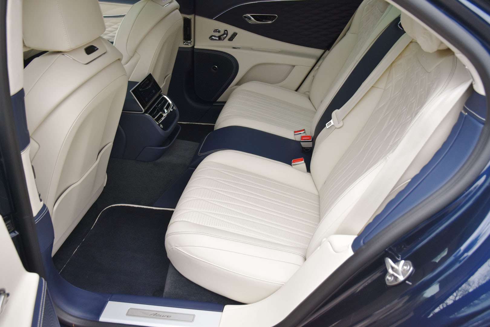 Bentley Flying Spur - 12