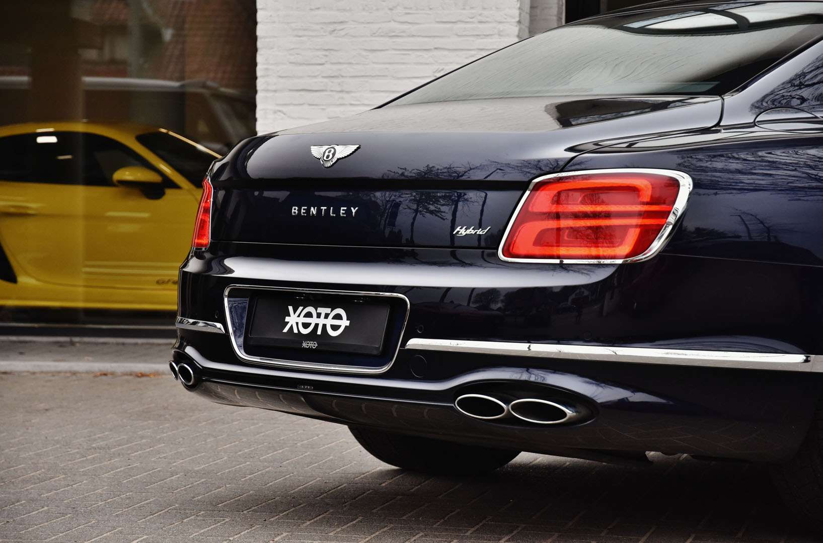Bentley Flying Spur - 17