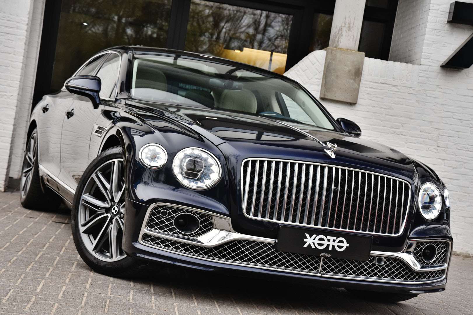 Bentley Flying Spur - 2