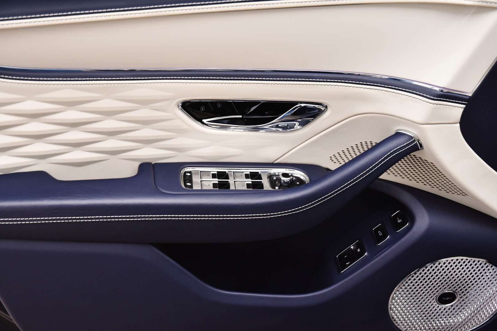Bentley Flying Spur - 22