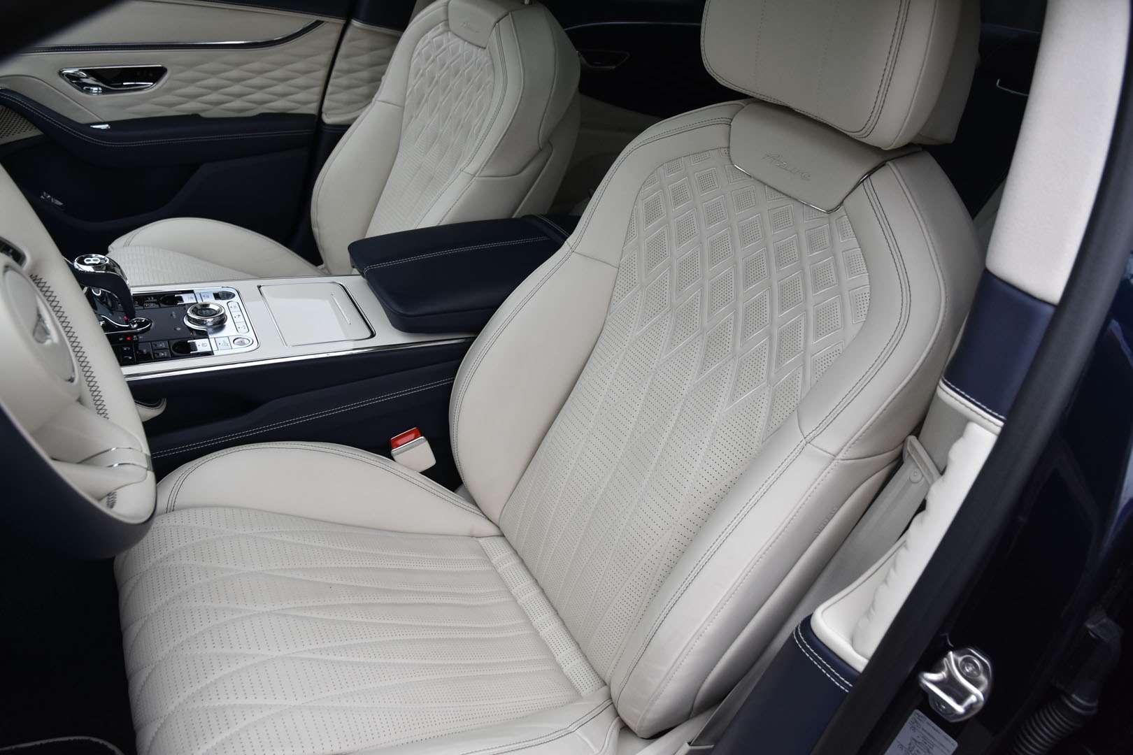 Bentley Flying Spur - 24