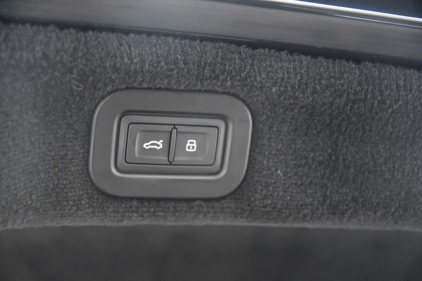 Bentley Flying Spur - 27