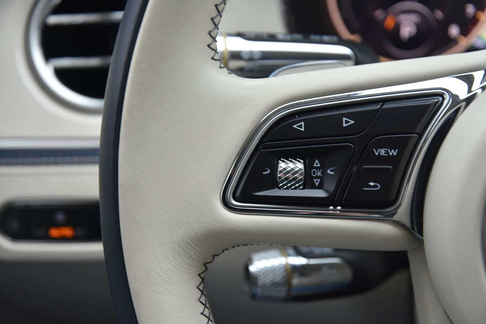 Bentley Flying Spur - 29
