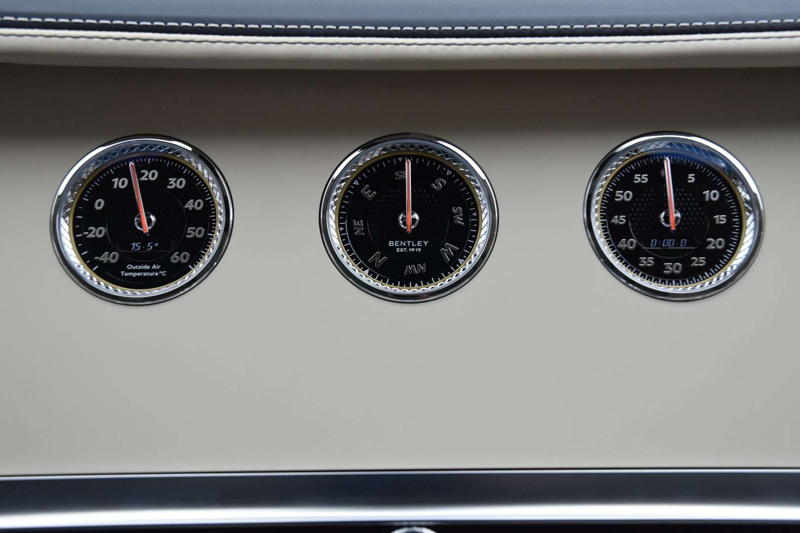 Bentley Flying Spur - 32