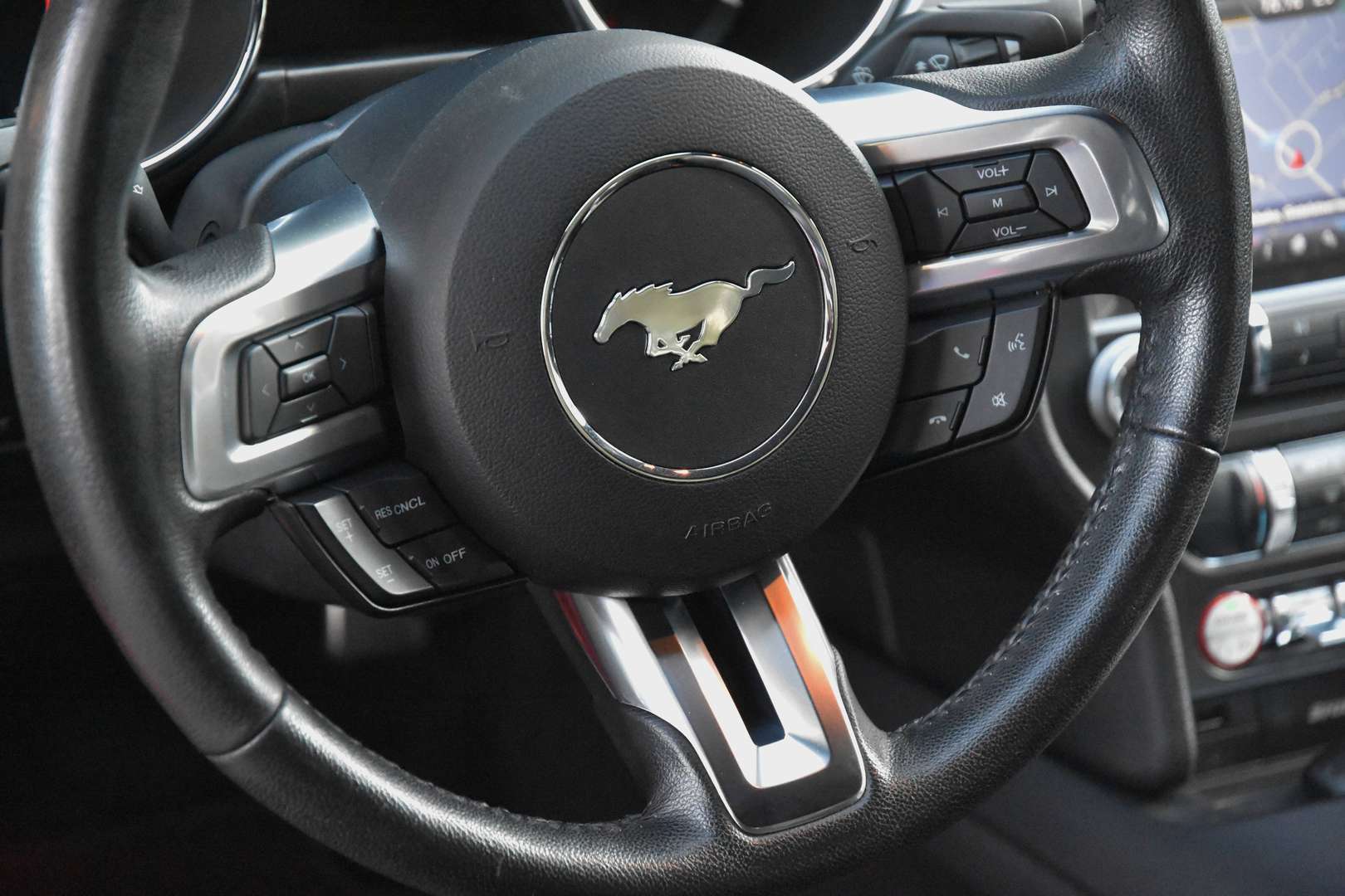 Ford Mustang - 11