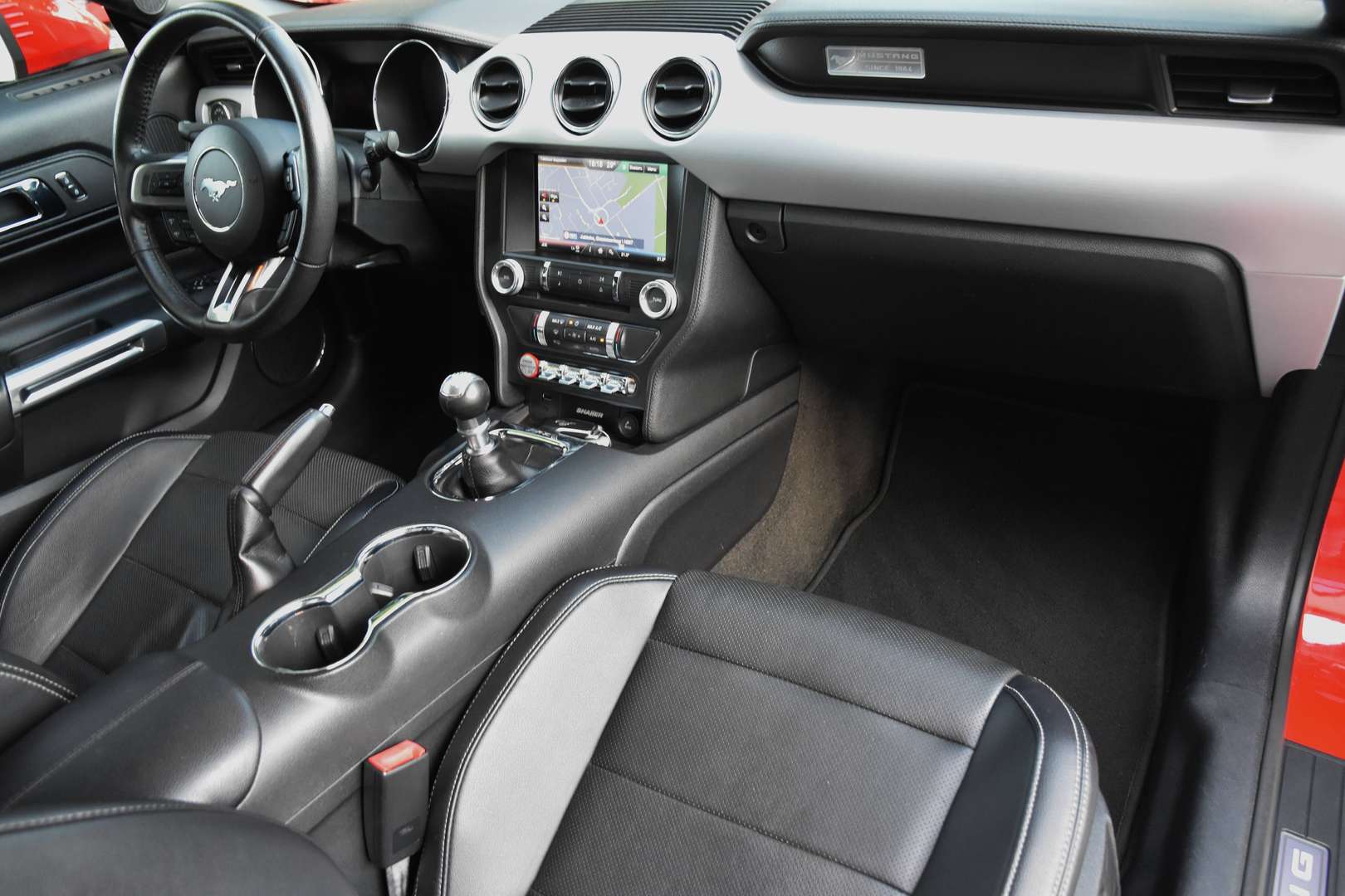 Ford Mustang - 13