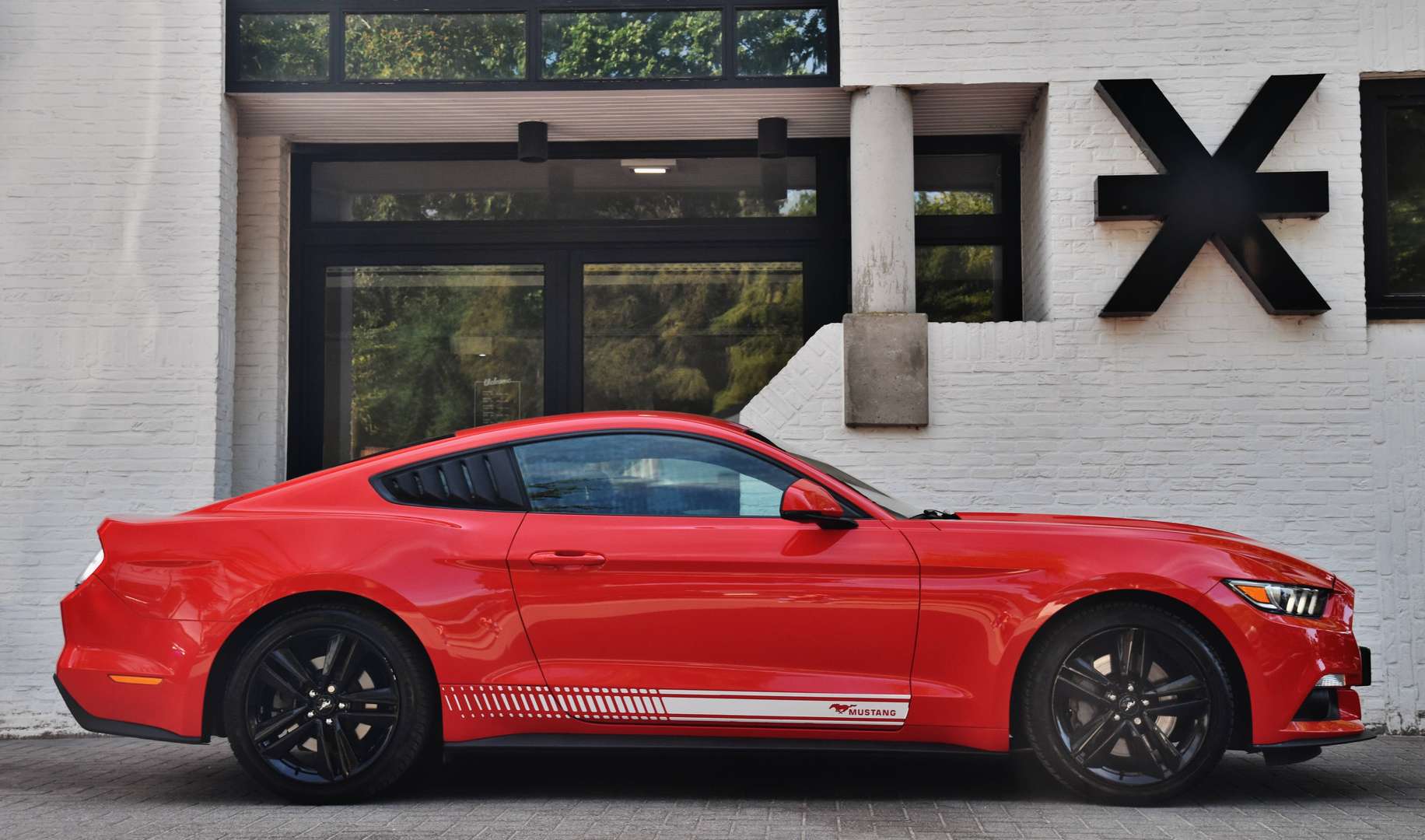 Ford Mustang - 3