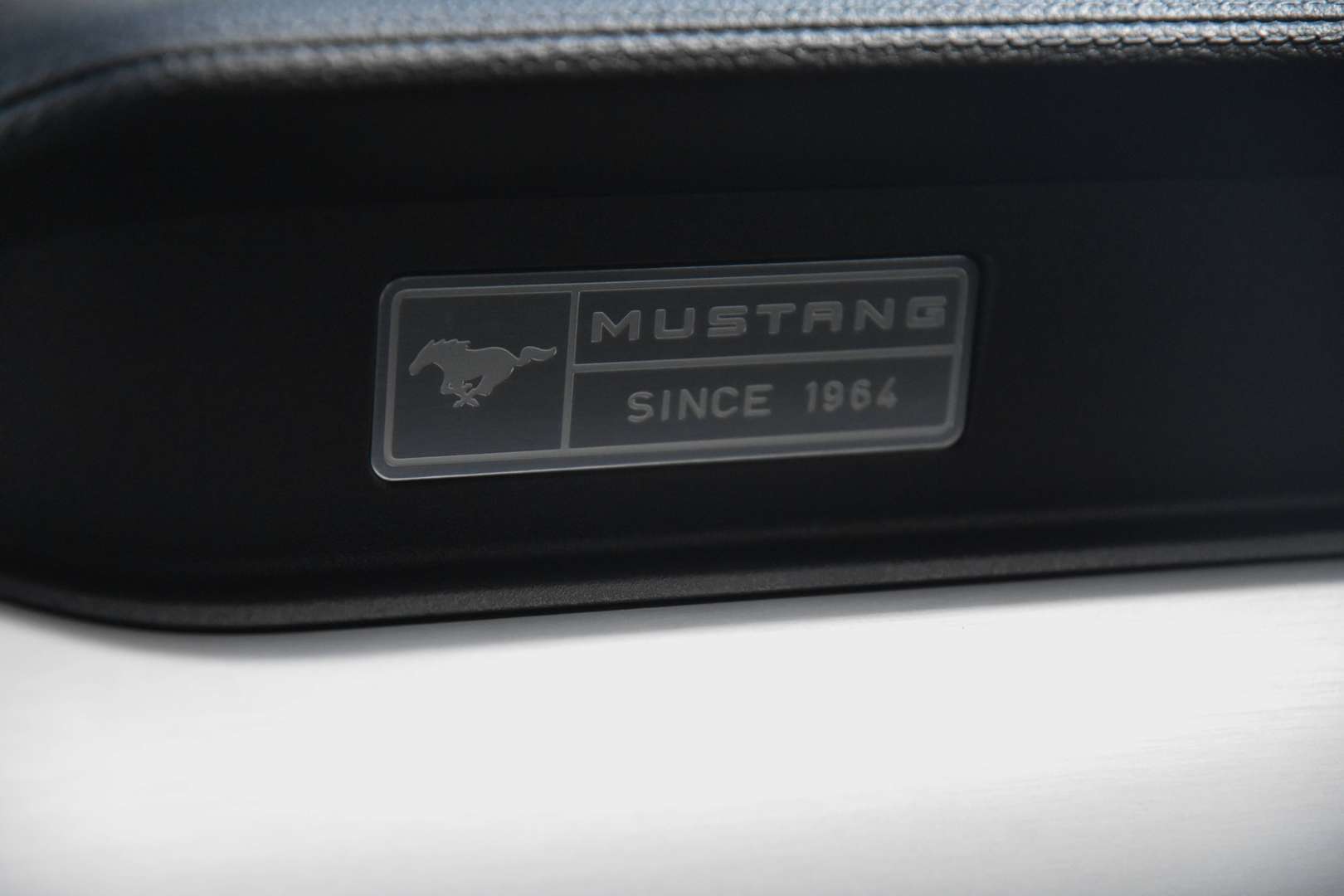 Ford Mustang - 26