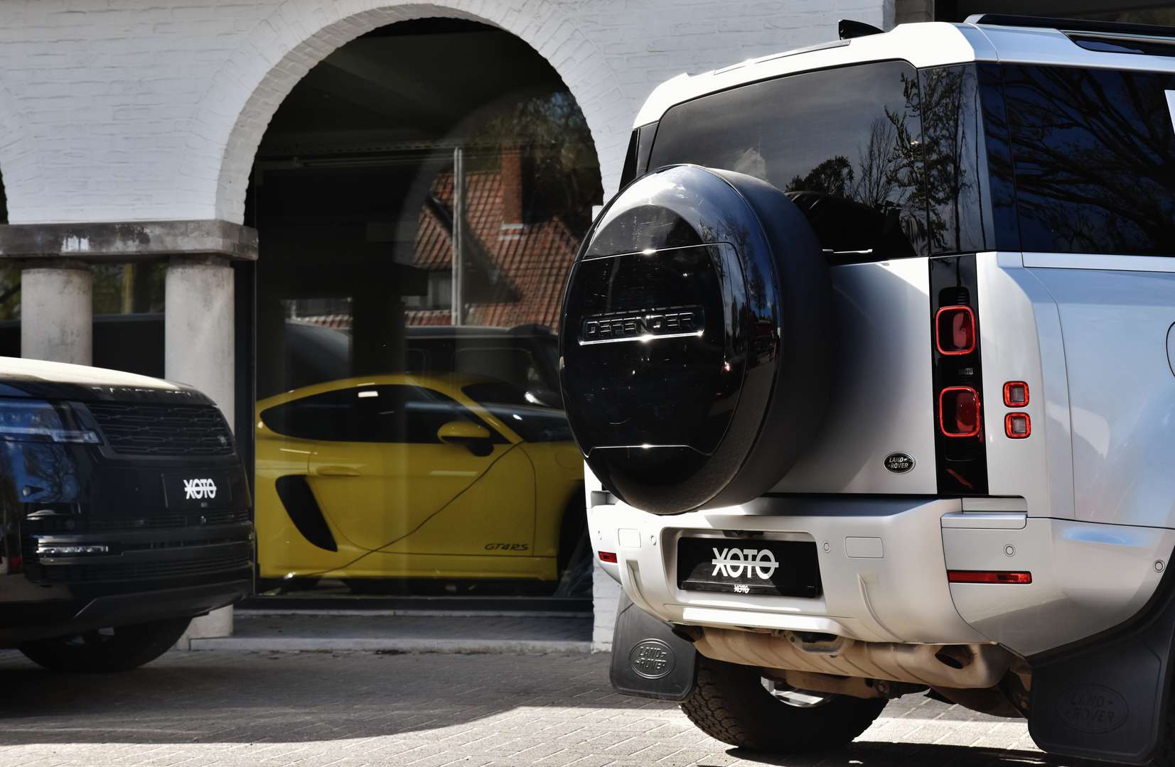 Land Rover Defender - 17