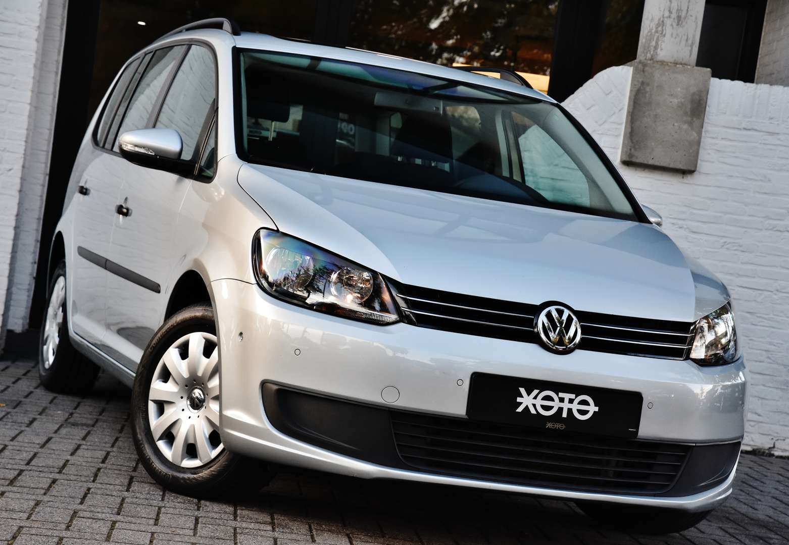 Volkswagen Touran - 2