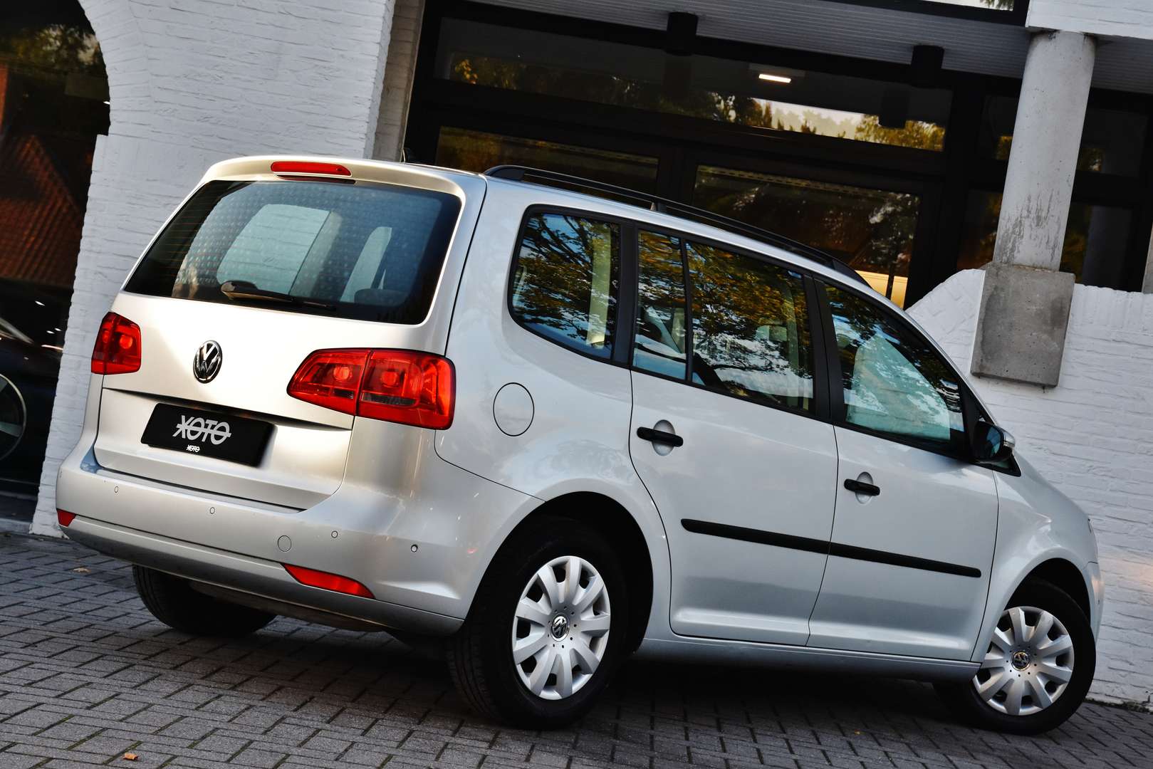 Volkswagen Touran - 8