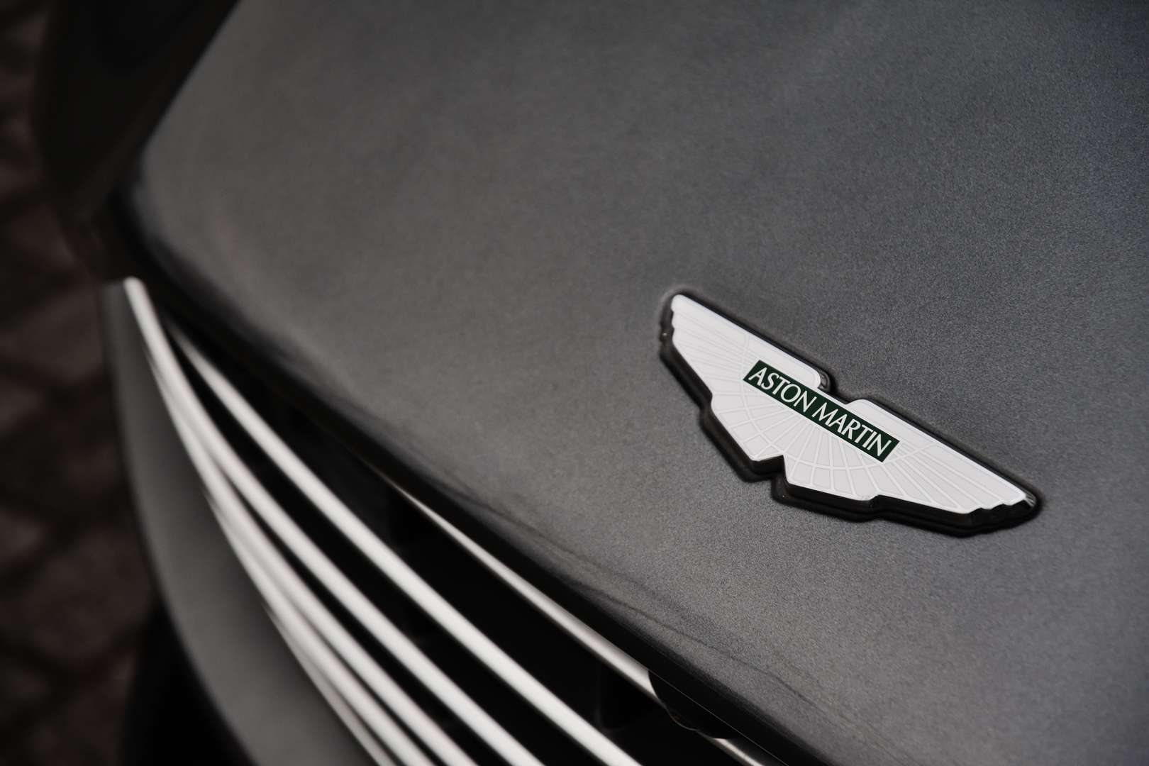 Aston Martin DB11 - 21