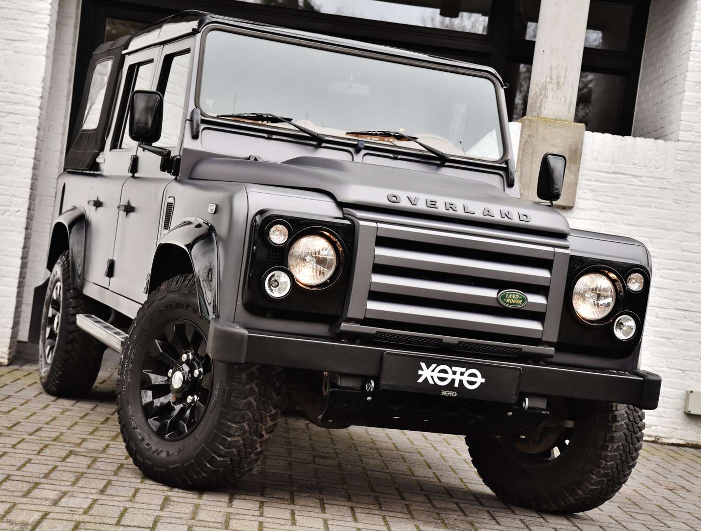 Land Rover Defender 110 - 2
