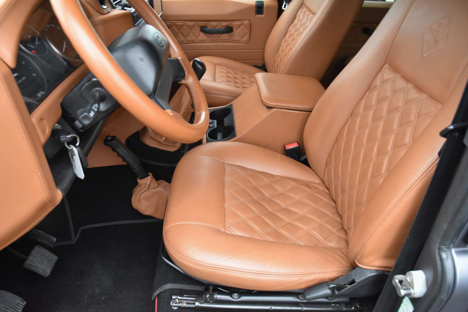 Land Rover Defender 110 - 5