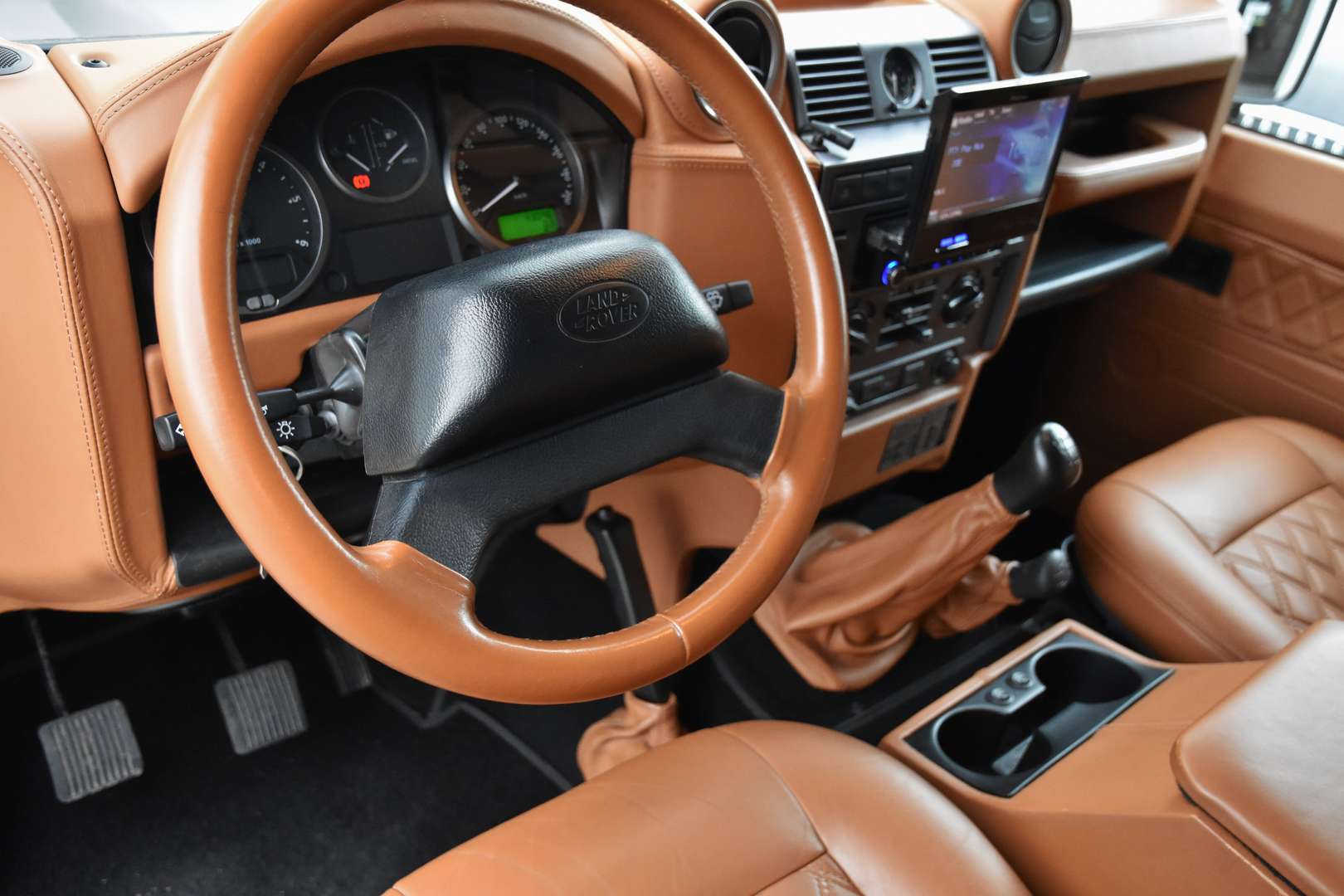 Land Rover Defender 110 - 4