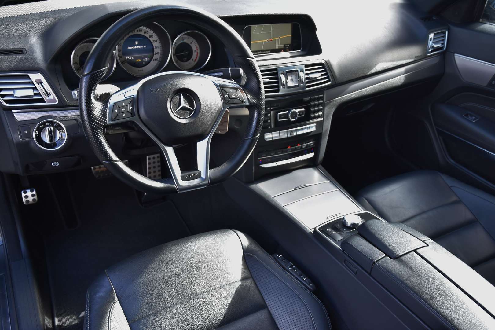 Mercedes-Benz E 220 - 4