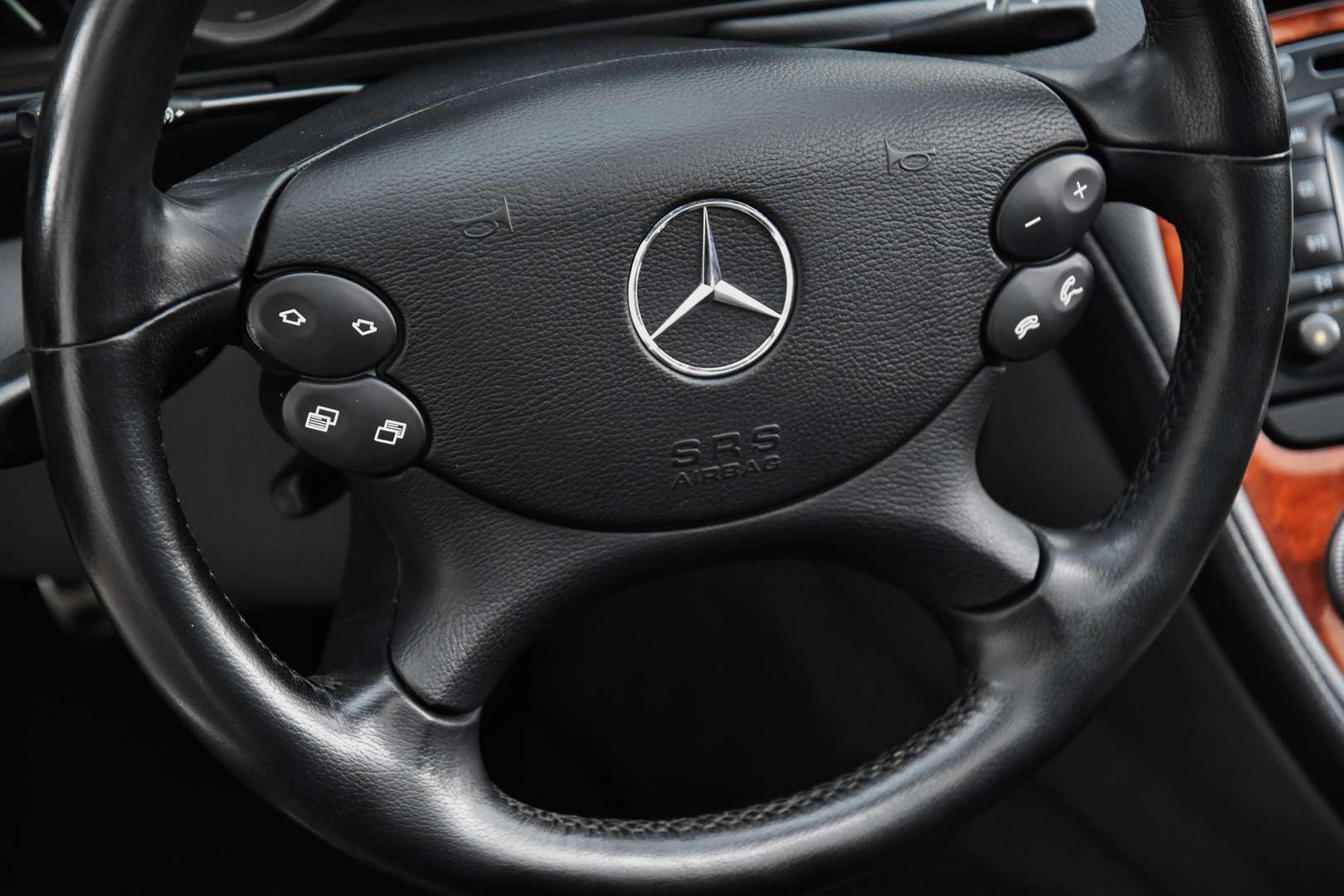 Mercedes-Benz SL 500 - 11