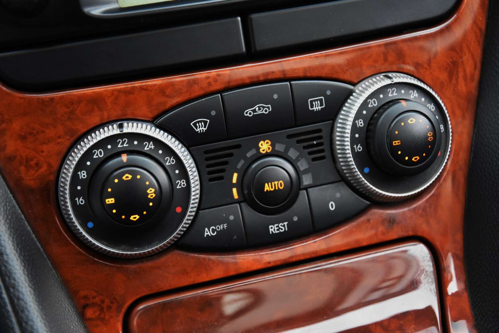 Mercedes-Benz SL 500 - 26
