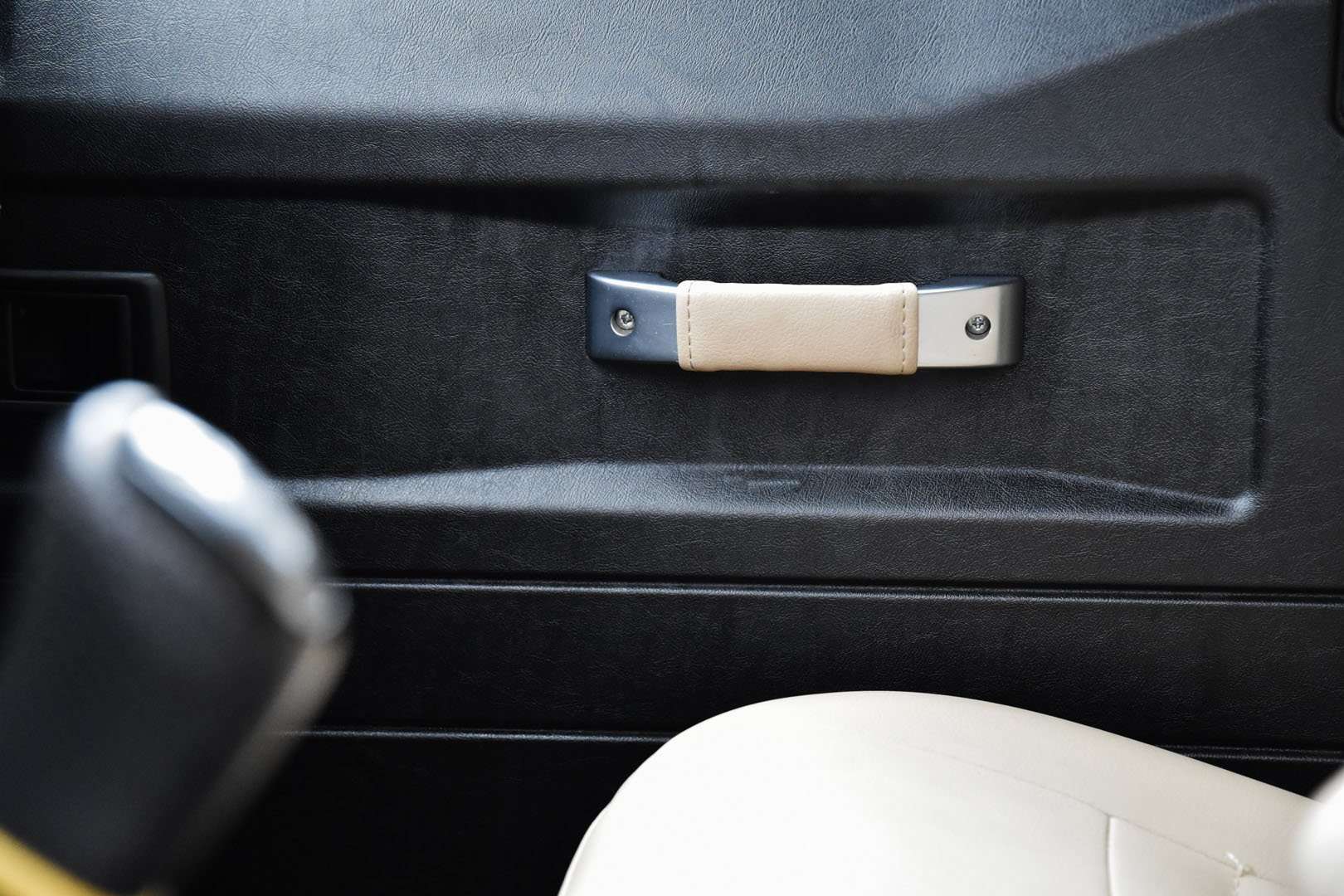 Land Rover Defender 90 - 23