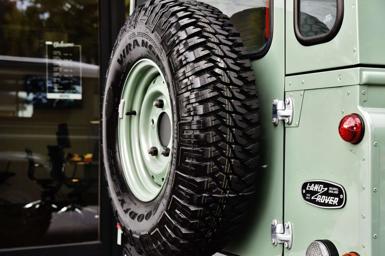 Land Rover Defender 90 - 20