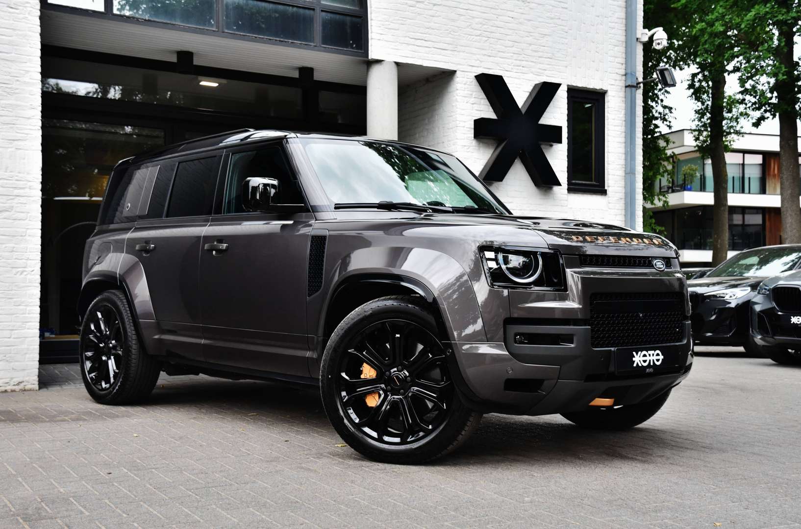 Land Rover Defender 110 - 18