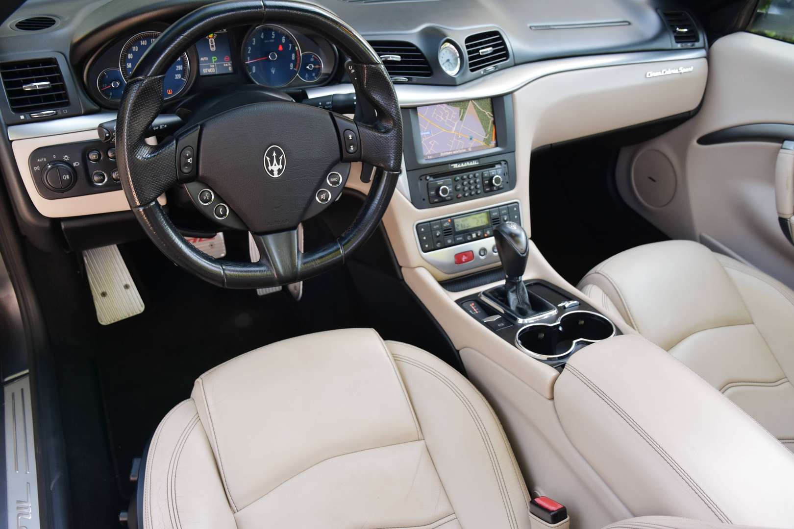 Maserati GranCabrio - 4