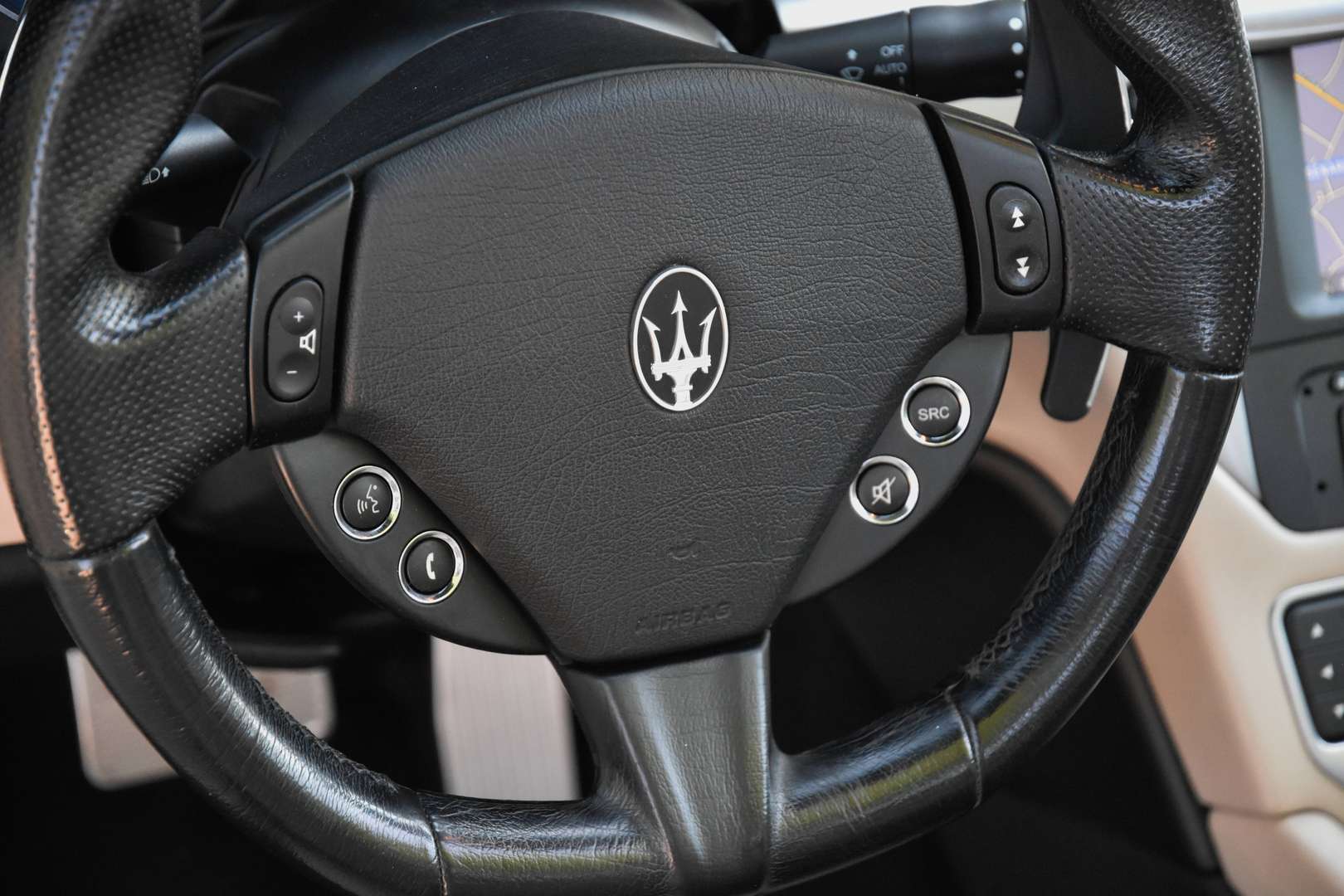 Maserati GranCabrio - 11