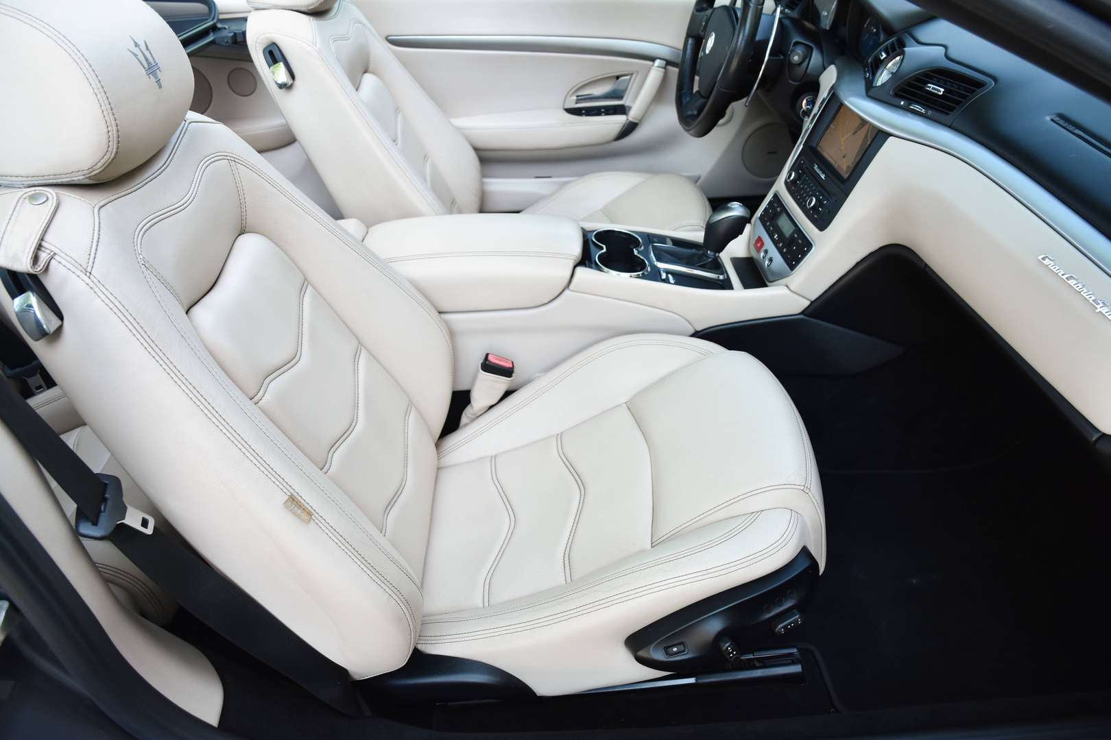 Maserati GranCabrio - 14