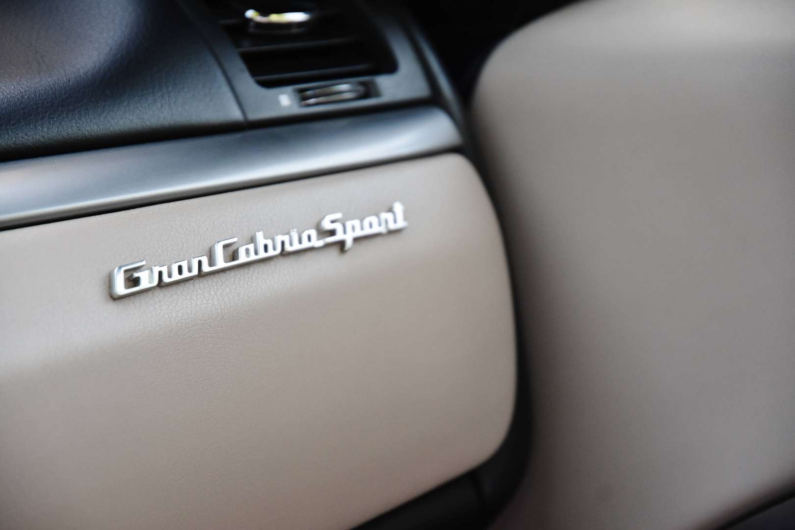 Maserati GranCabrio - 29