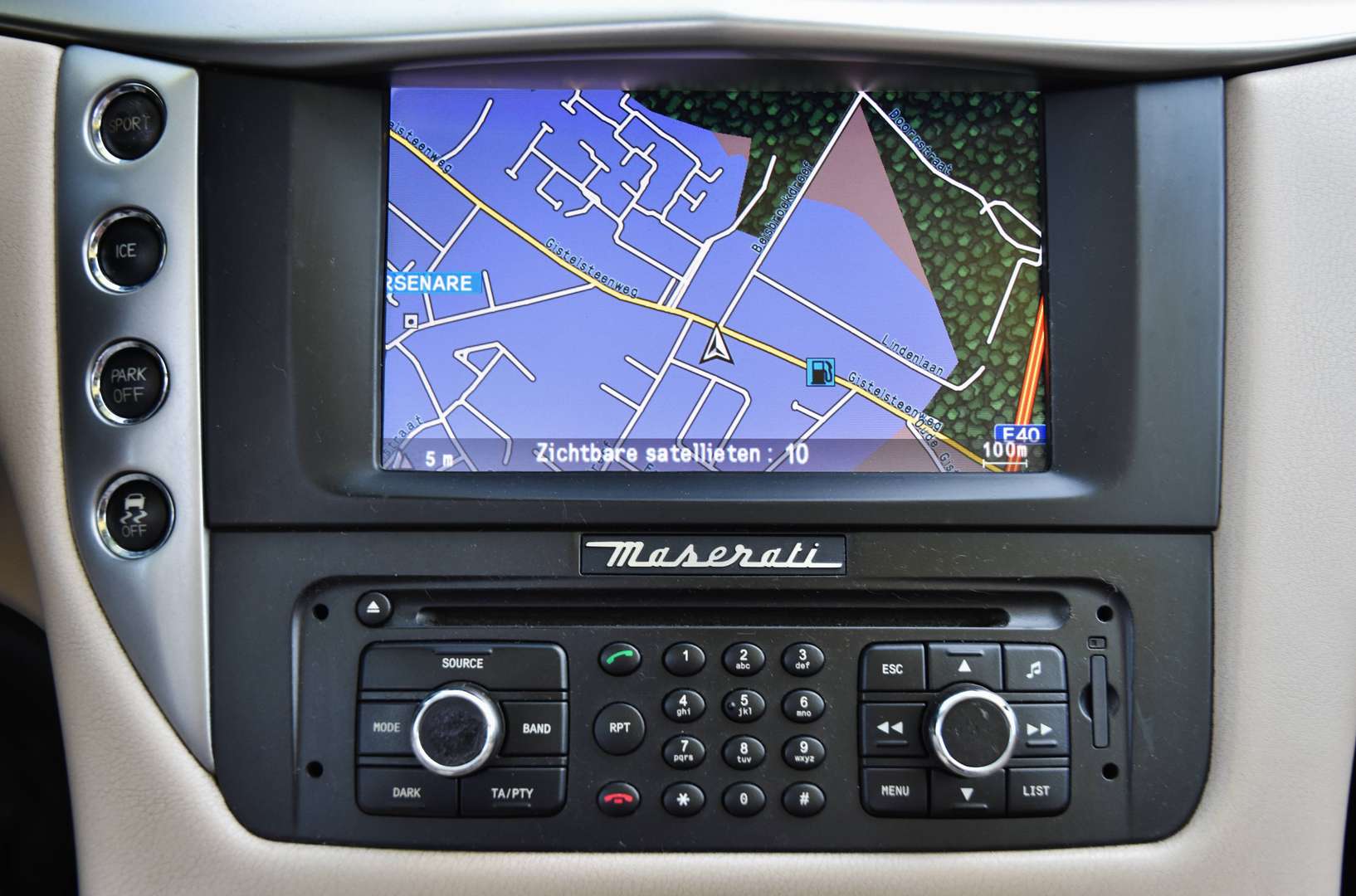 Maserati GranCabrio - 28