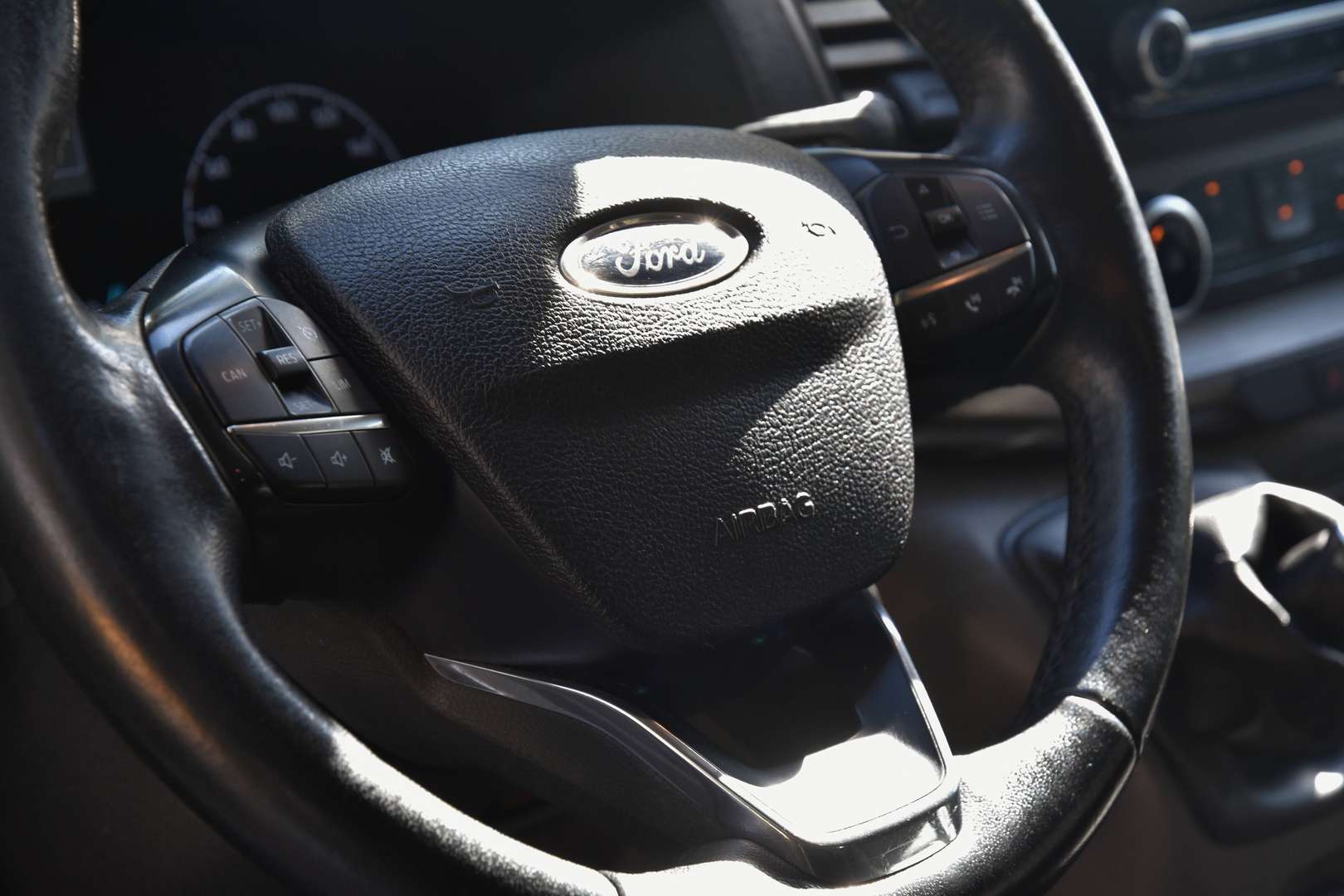 Ford Transit - 11