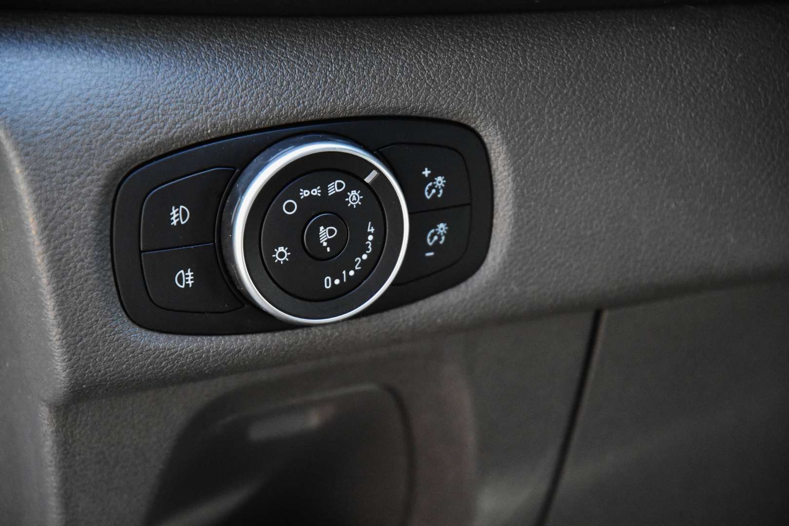 Ford Transit - 19