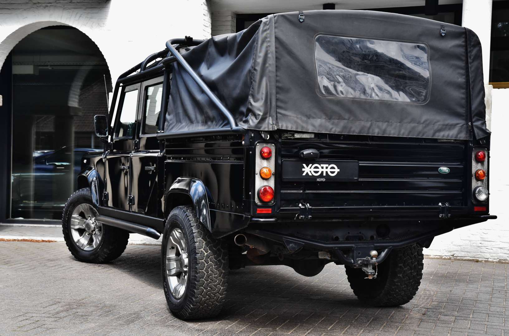 Land Rover Defender 130 - 15
