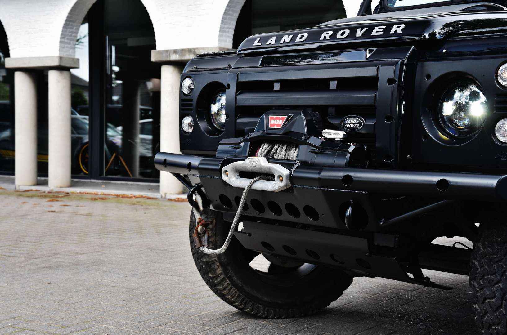 Land Rover Defender 130 - 18