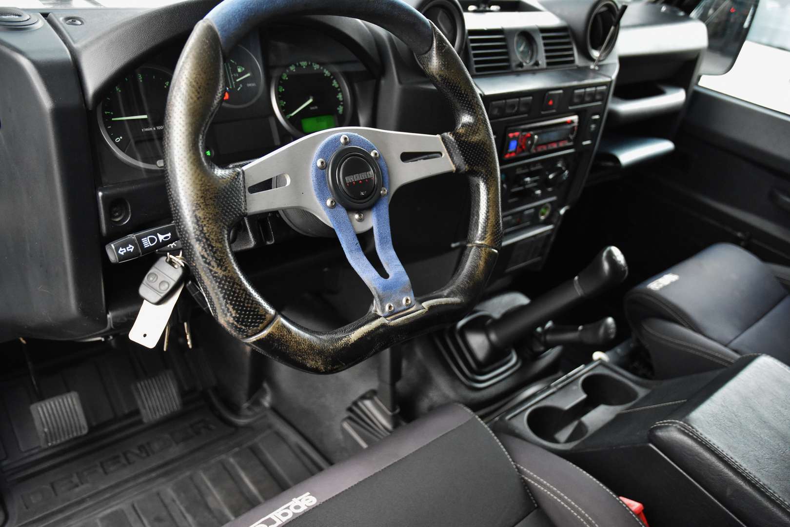 Land Rover Defender 110 - 4